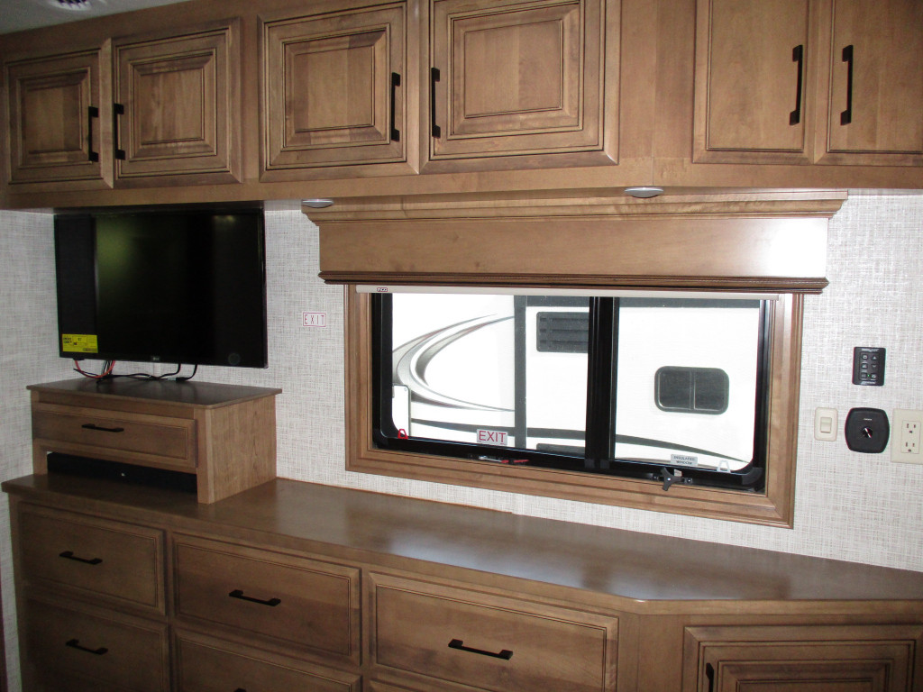 2020 DRV Luxury Suites Mobile Suites 44 Houston - Happy Daze RVs Blog